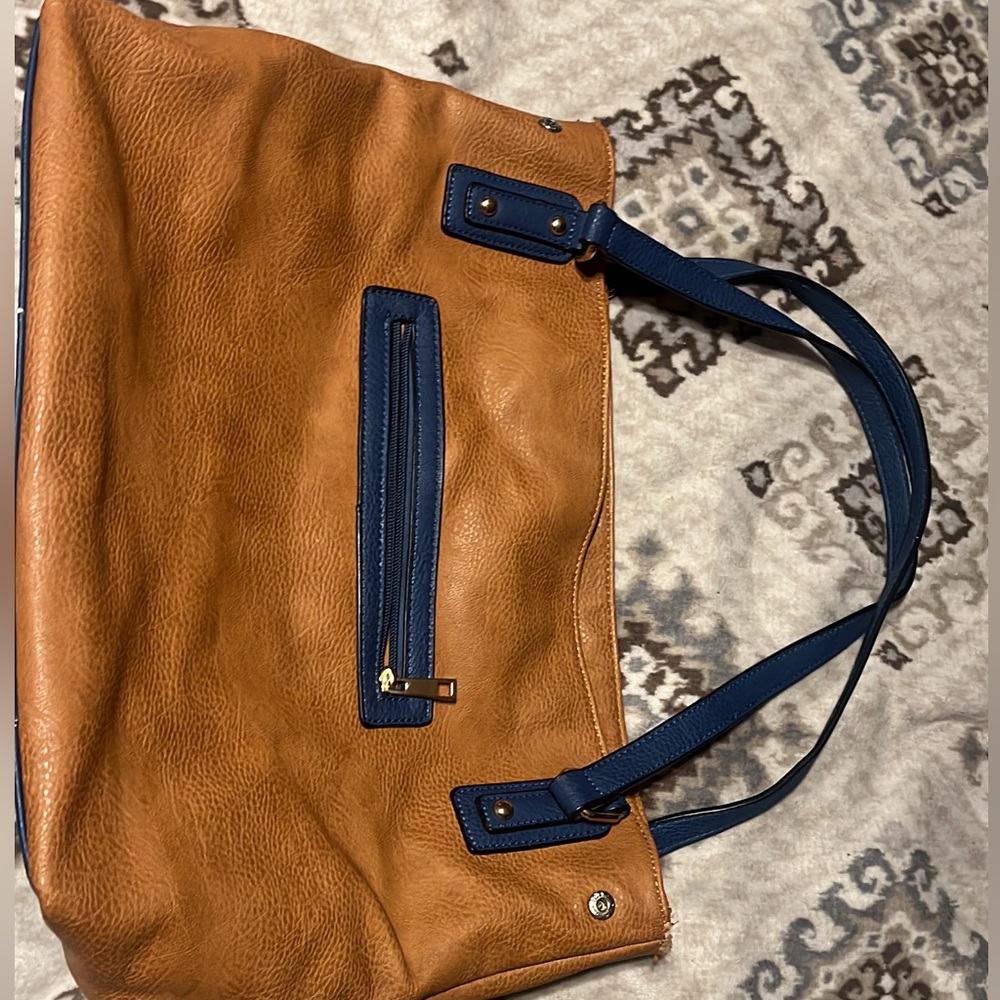 Purse - Picture 3 of 3